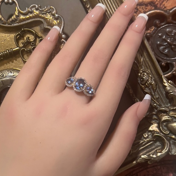 TANZANITE • Three Stone Gold Ring Crystal Diamond - Picture 2 of 3